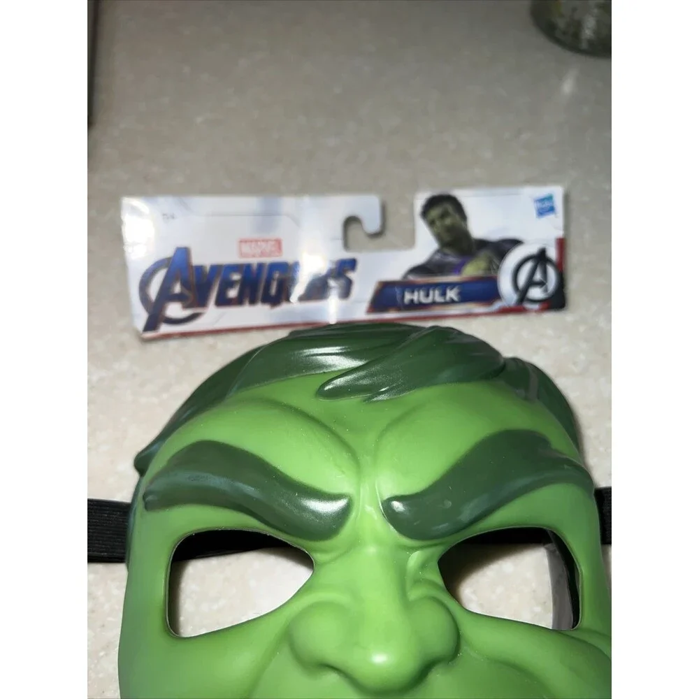 NWT The Incredible HULK Marvel Avengers Hasbro Green Dress Up Play Mask Costume